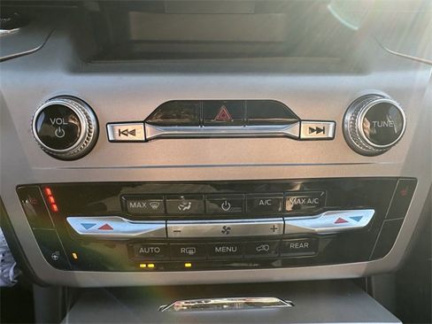 Certified 2022 Ford Explorer XLT w/ Equipment Group 202A image 23