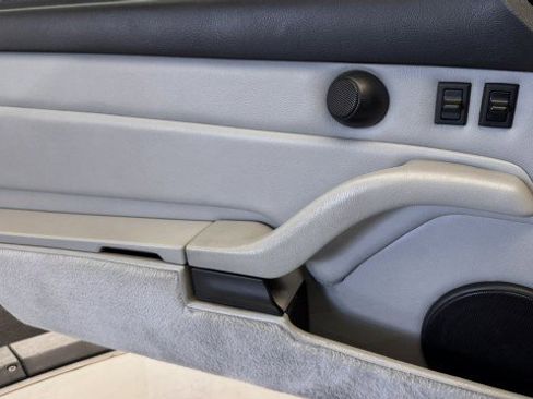 Used 1996 Porsche 911 image 13