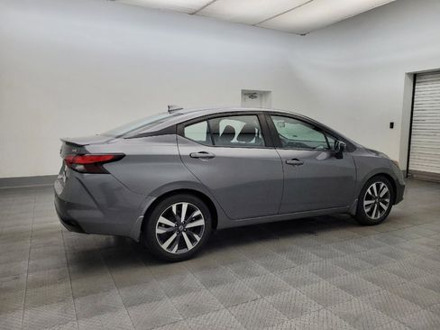 Used 2020 Nissan Versa SR image 10
