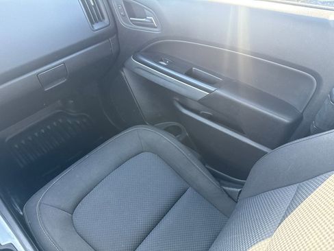 Used 2022 Chevrolet Colorado LT w/ Fleet Safety Package image 15