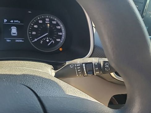 Used 2021 Hyundai Tucson SE w/ Cargo Package image 13