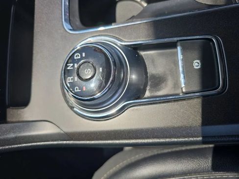 Used 2017 Ford Fusion Titanium FWD image 27
