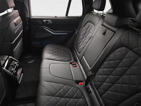 Used 2024 BMW X5 xDrive50e w/ Executive Package image 17