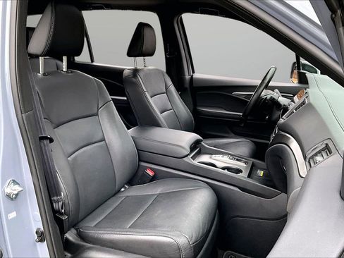 Used 2025 Honda Passport EX-L image 23