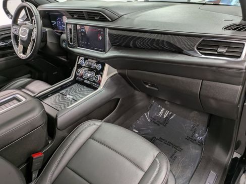 Used 2024 GMC Yukon Denali image 29