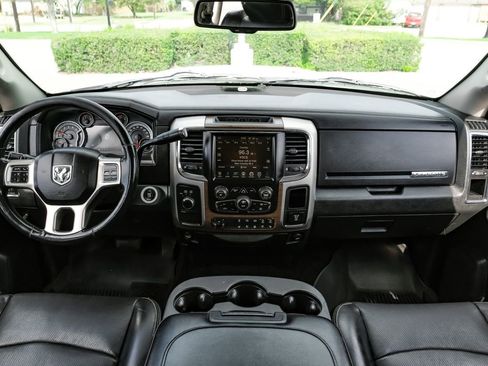 Used 2016 RAM 3500 Laramie image 17