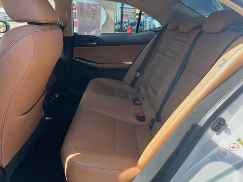 Used 2014 Lexus IS 250 w/ Navigation Package RWD image 11