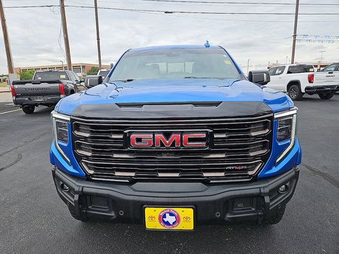 Used 2024 GMC Sierra 1500 AT4X AWD/4WD image 8
