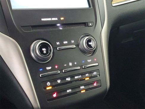 Used 2016 Lincoln MKC Select w/ Select Plus Package image 23