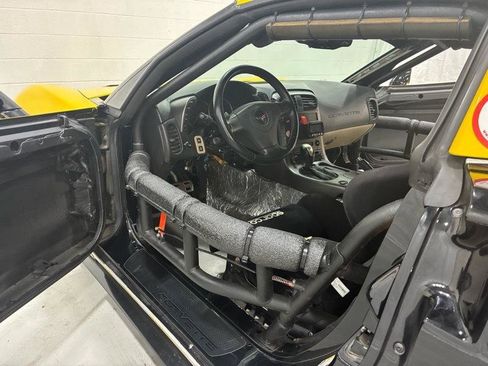 Used 2007 Chevrolet Corvette Coupe w/ Preferred Equipment Group RWD image 8