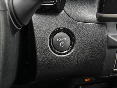 Used 2026 Toyota Camry SE FWD image 18