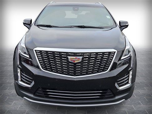 Certified 2025 Cadillac XT5 Premium Luxury image 2
