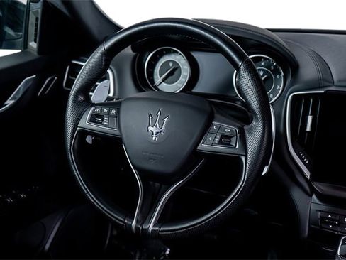 Used 2022 Maserati Ghibli Modena image 39