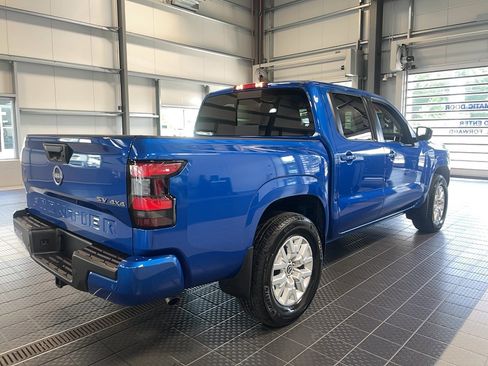 Used 2024 Nissan Frontier SV w/ SV Convenience Package image 19