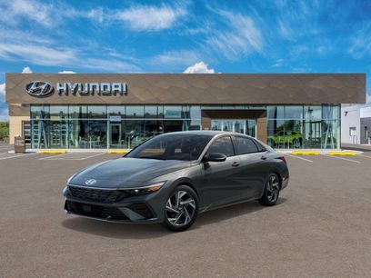 New 2025 Hyundai Elantra Limited w/ Cargo Package
