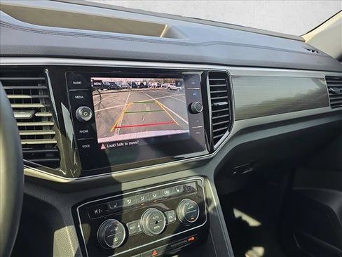 Used 2019 Volkswagen Atlas SEL R-Line image 12