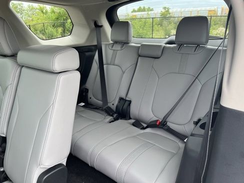 New 2025 Honda Pilot EX-L image 27