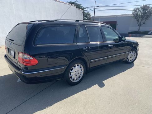 Used 2001 Mercedes-Benz E 320 Wagon image 6