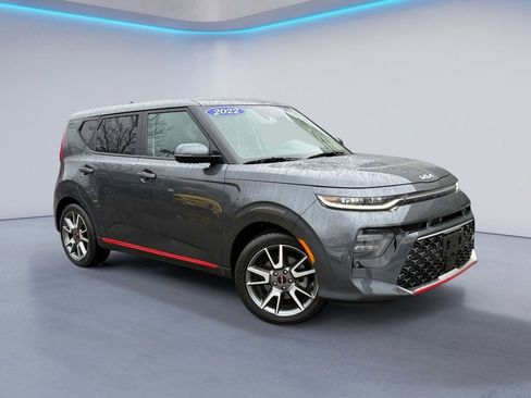 Used 2022 Kia Soul Turbo image 2