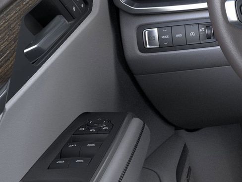 New 2026 GMC Acadia Denali w/ LPO, Floor Liner Package image 46