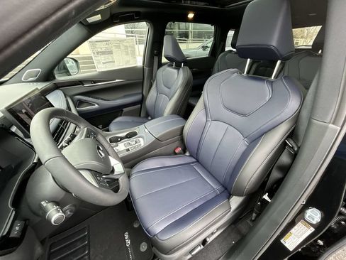 Certified 2026 INFINITI QX60 Sport w/ Dark Cargo Package AWD/4WD image 11