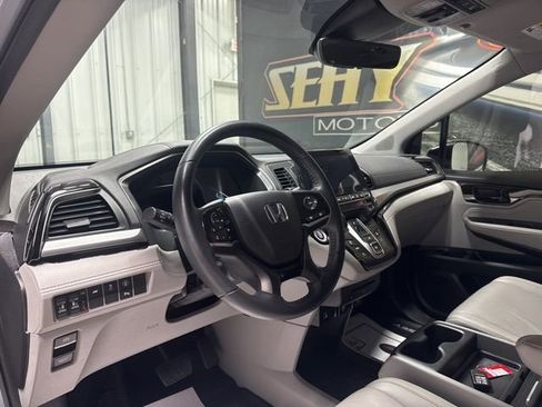 Used 2023 Honda Odyssey Touring image 6