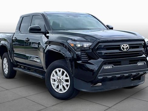 Used 2025 Toyota Tacoma SR5 RWD image 3