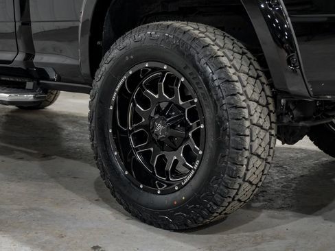 Used 2024 RAM 2500 Big Horn w/ Sport Appearance Package image 65