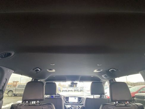 New 2026 Chrysler Voyager LX FWD image 17