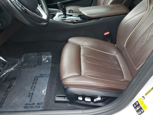 Used 2018 BMW 540i xDrive AWD/4WD image 22