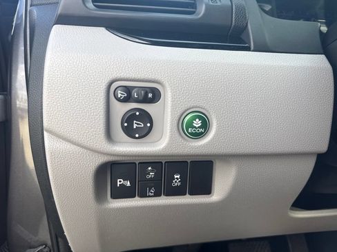 Used 2019 Honda Pilot Elite image 15