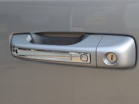 Used 2021 RAM 1500 Laramie w/ Laramie Southwest Edition image 12