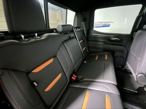Used 2025 GMC Sierra 1500 AT4 w/ AT4 Premium Package AWD/4WD image 22