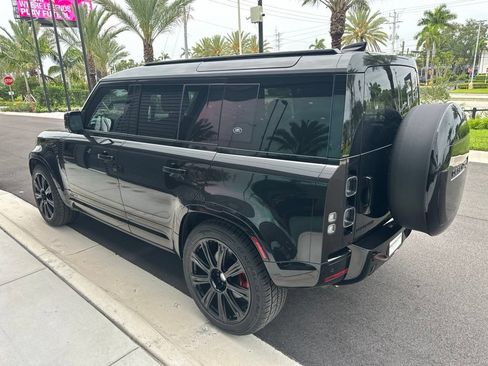 Used 2023 Land Rover Defender 110 X AWD/4WD image 2
