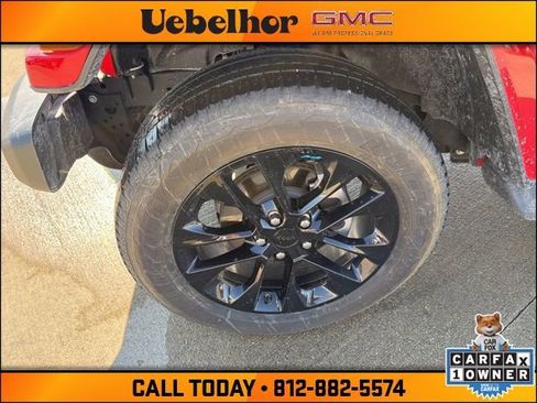 Used 2022 Jeep Wrangler Unlimited Sahara w/ Cold Weather Group image 14