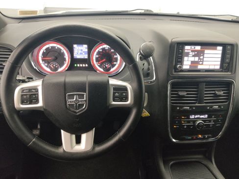 Used 2017 Dodge Grand Caravan GT FWD image 22