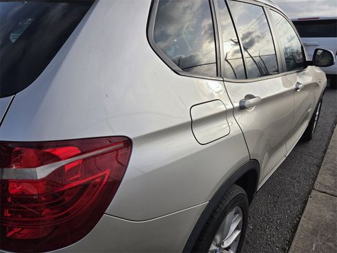 Used 2017 BMW X3 xDrive28i image 8