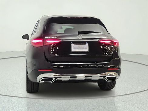 Used 2024 Mercedes-Benz GLC 300 4MATIC image 6