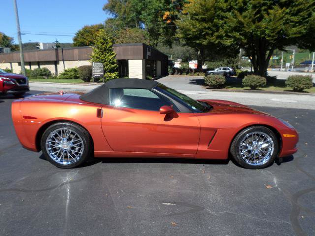 Used 2005 Chevrolet Corvette Convertible w/ Preferred Equipment Group RWD image 8