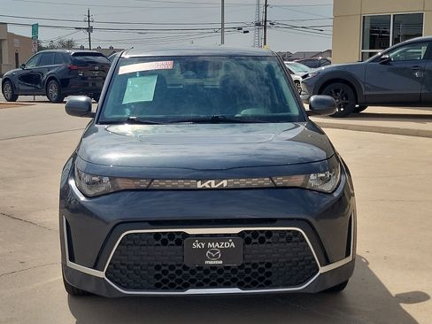 Used 2024 Kia Soul LX w/ Option Group 015 FWD image 2