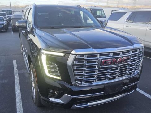 Certified 2025 GMC Yukon XL Denali AWD/4WD image 1