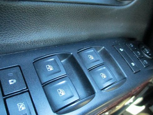 Used 2018 GMC Sierra 1500 SLT w/ SLT Premium Package image 25