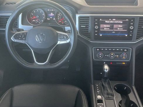 Used 2021 Volkswagen Atlas Cross Sport SE FWD image 12