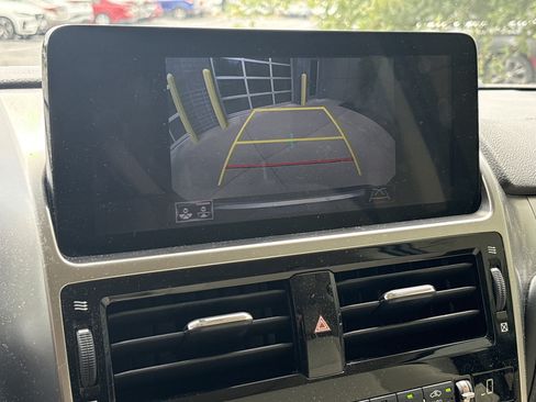 Used 2023 Lexus GX 460 Premium AWD/4WD image 25