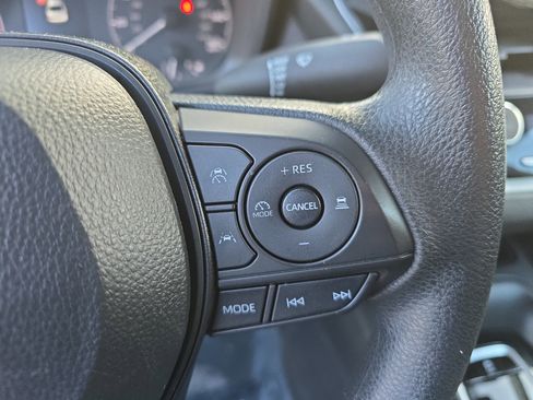Used 2024 Toyota Corolla LE image 19
