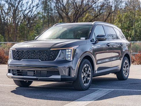 New 2026 Kia Sorento S image 2