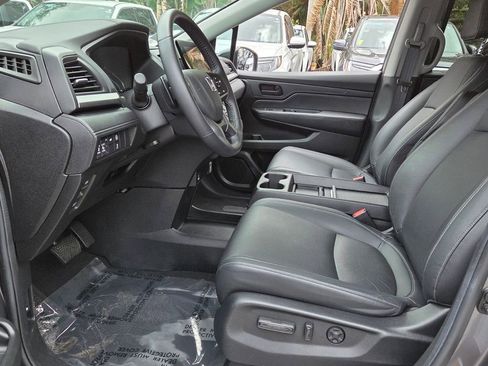 Certified 2024 Honda Odyssey EX-L image 9
