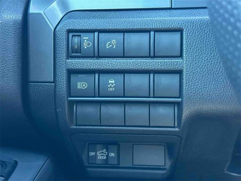 Used 2024 Toyota Tacoma TRD Off-Road image 35