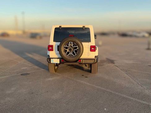 New 2026 Jeep Wrangler Sahara image 10