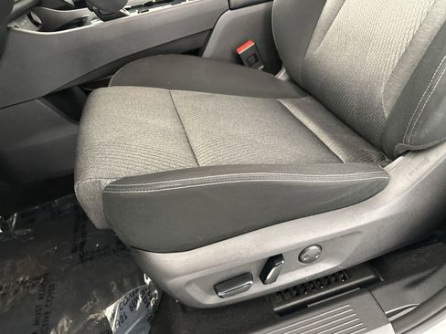 Used 2024 Nissan Rogue SV FWD image 12